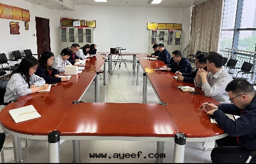 瑞鑫科公(gōng)司党支部(bù)召開(kāi)學(xué)習貫彻習近平新(xīn)时(shí)代(dài)中(zhōng)國(guó)特(tè)色(sè)社会(huì)主(zhǔ)義思(sī)想(xiǎng)主(zhǔ)題(tí)教育動(dòng)員会(huì)